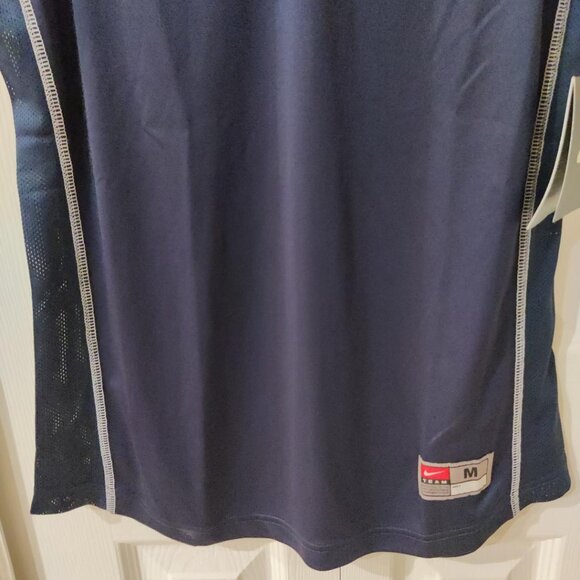 Nike Women's Navy Dri Fit Sleeveless Tank Top Polyester NWT Size Medium - Picture 4 of 5